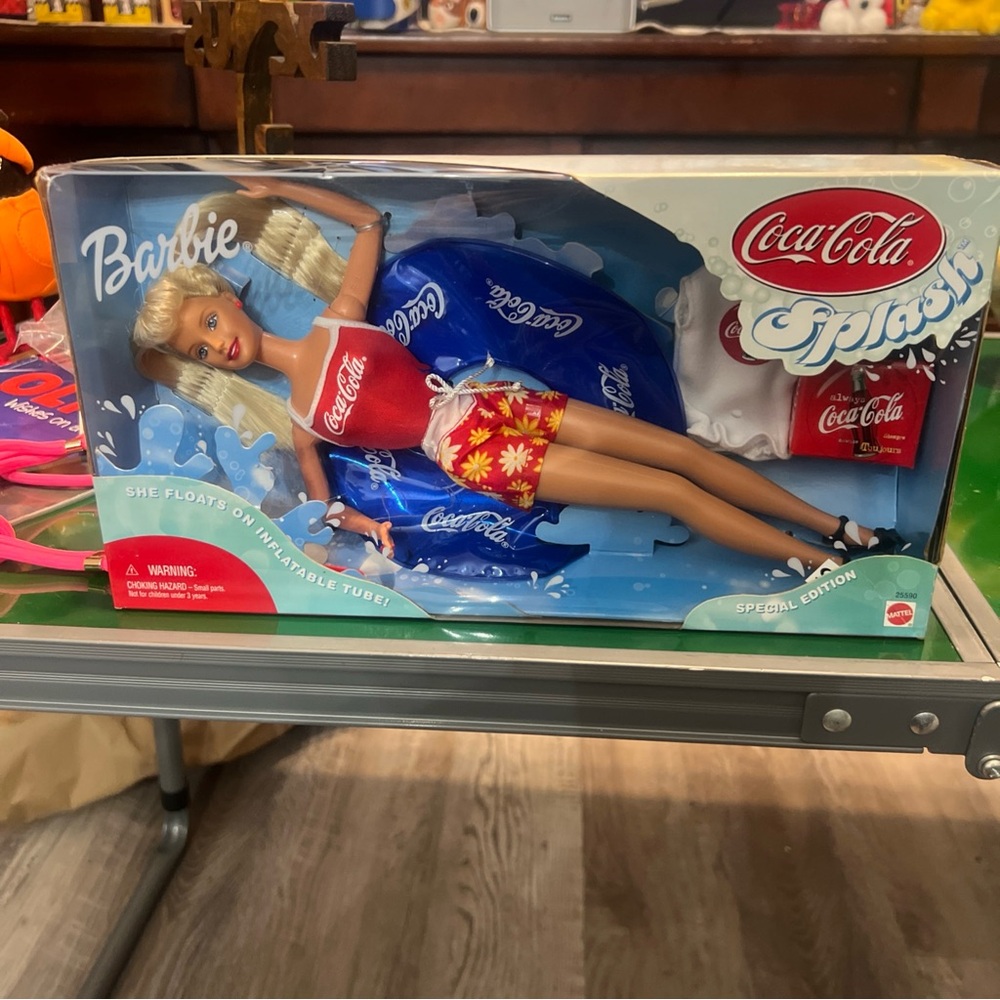 Barbie Mattel 25590 Special Edition Coca-Cola Splash Barbie 1999 New in Box